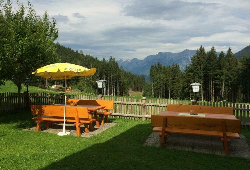 ユースホステル Gasthof Tennenblick