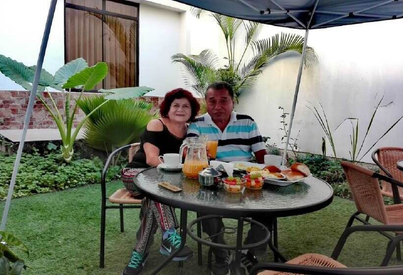 ユースホステル Sueño Tropical