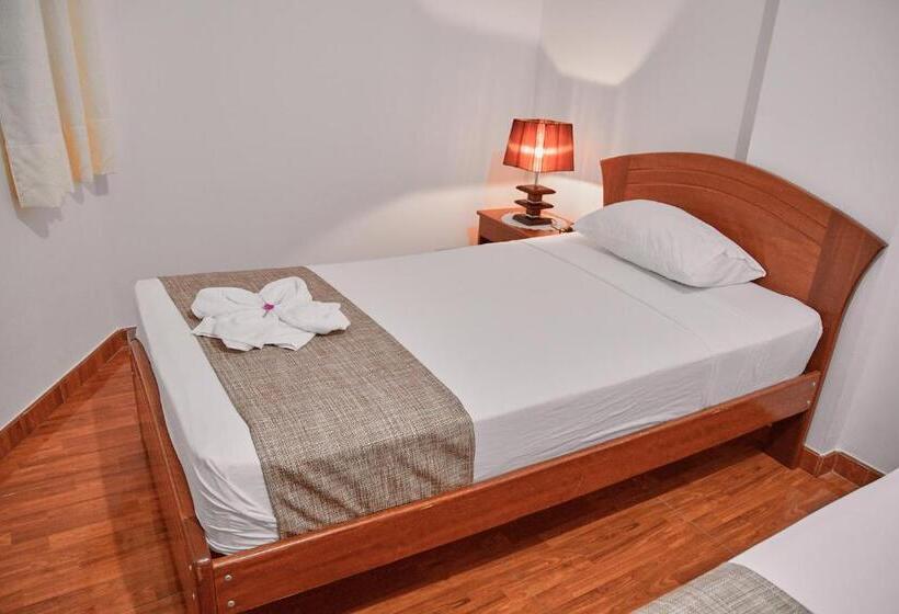 ユースホステル Sueño Tropical