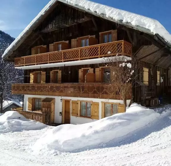 ベッドアンドブレックファースト Chambre D Hôte La Petite Bergerie