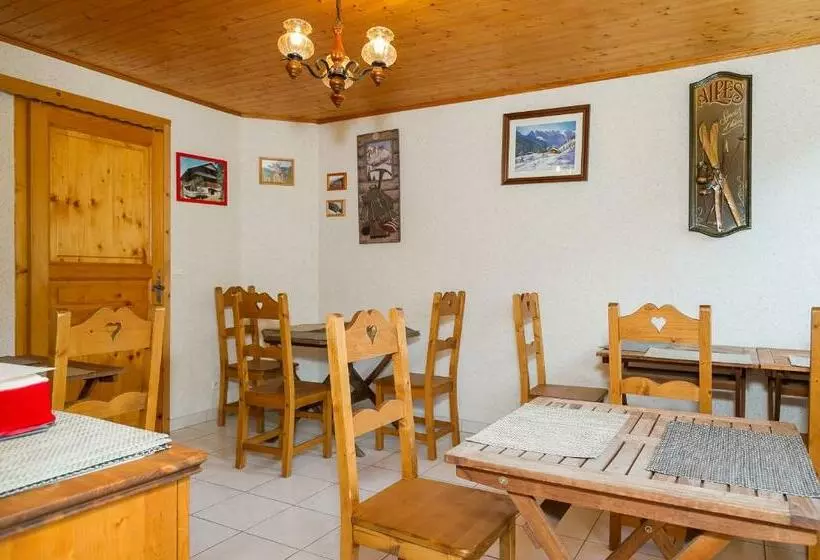 ベッドアンドブレックファースト Chambre D Hôte La Petite Bergerie