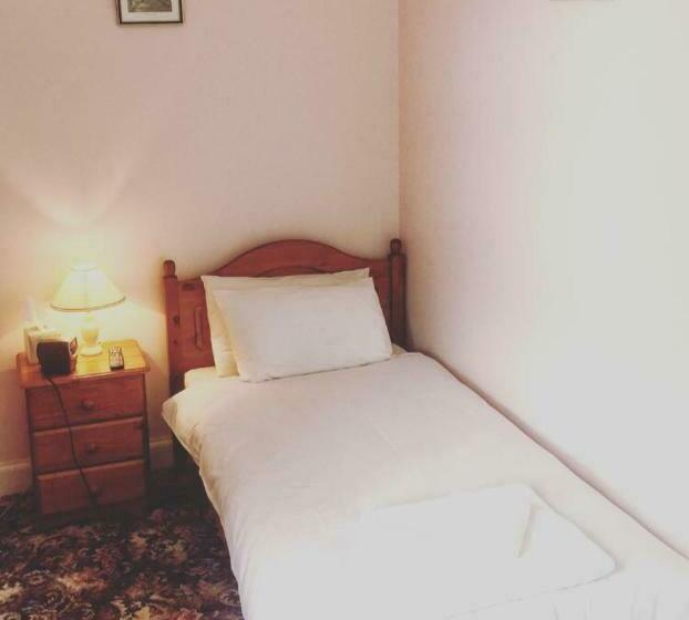 Bed and Breakfast Fraser House