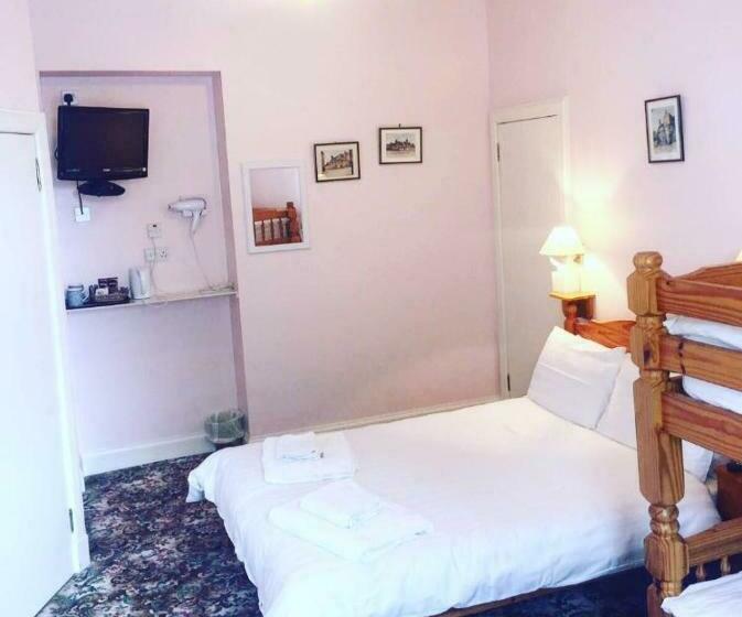 Bed and Breakfast Fraser House