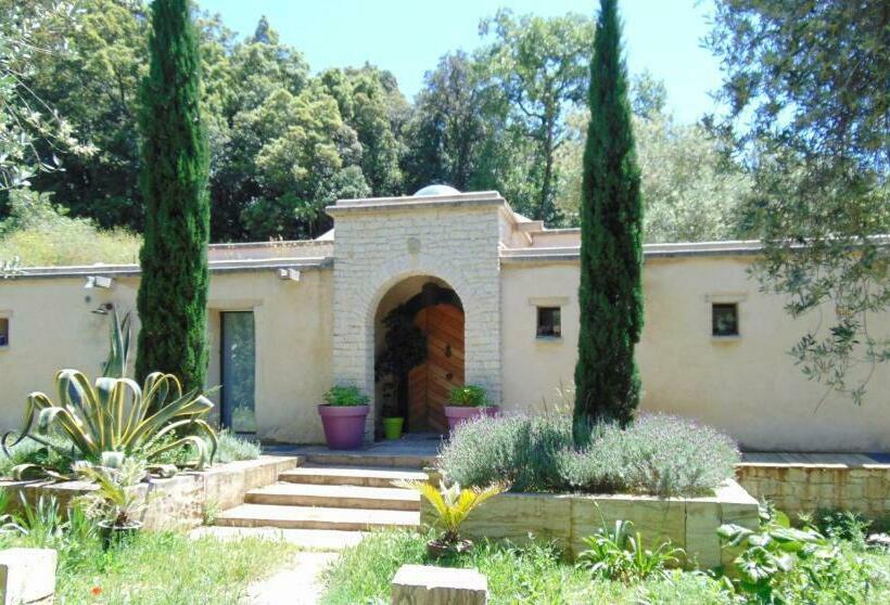 مبيت وإفطار Les Oliviers