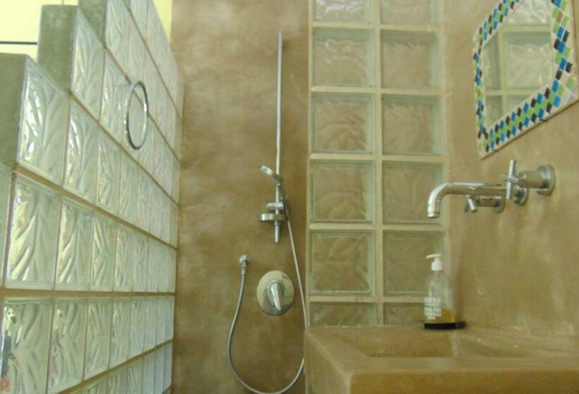 مبيت وإفطار Les Oliviers