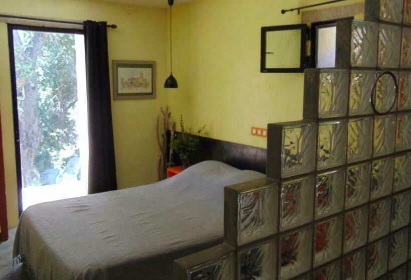 مبيت وإفطار Les Oliviers