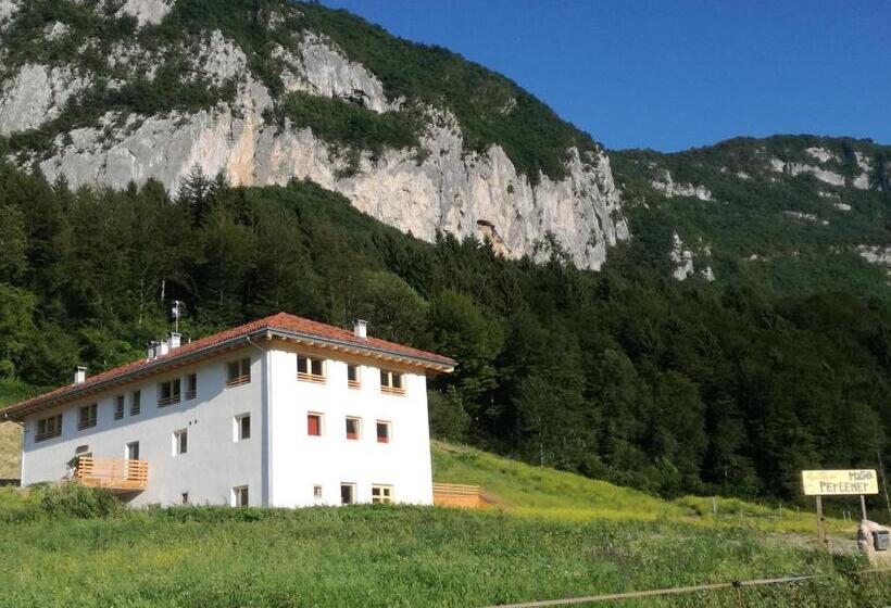 ホテル Agriturismo Maso Pertener  Adults Only