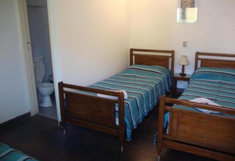 هتل Hospedaje Acacia