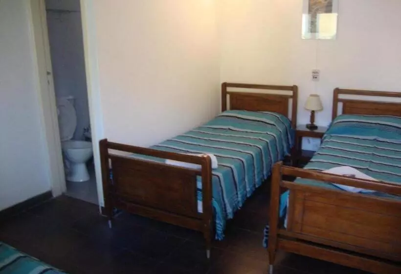 Hotelli Hospedaje Acacia