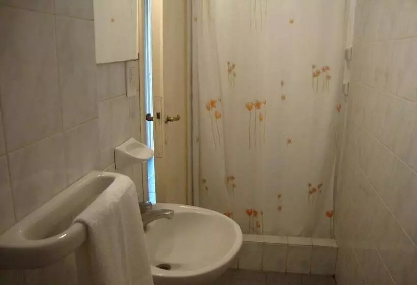 Hotelli Hospedaje Acacia