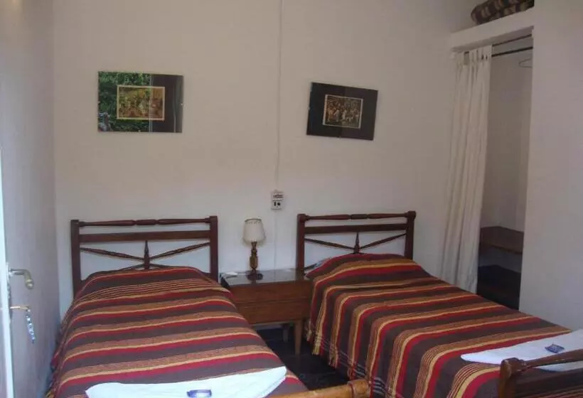 Hotelli Hospedaje Acacia