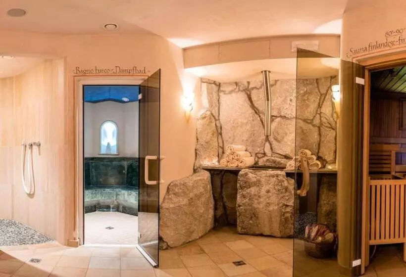 ホテル Villa David Dolomites