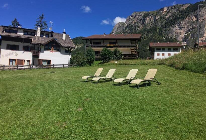 בית מלון כפרי Villa David Dolomites