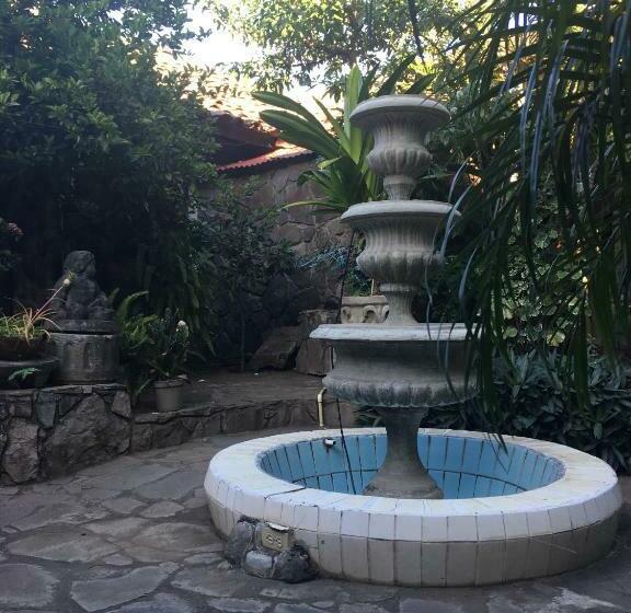 پانسیون Casadelias