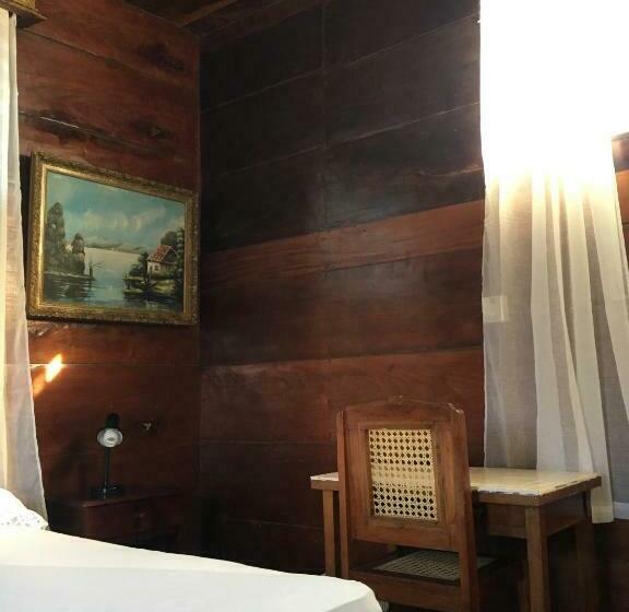 پانسیون Casadelias