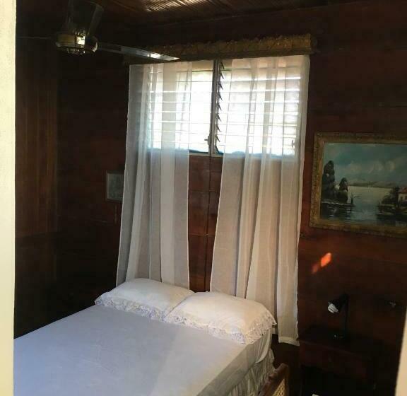 پانسیون Casadelias