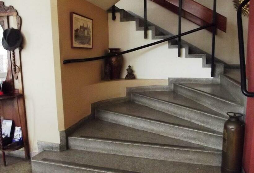 Pensão Hostal Gemina