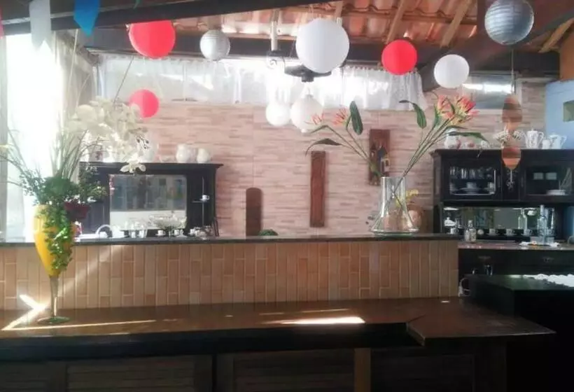 ペンション Pousada Luar E Serenata