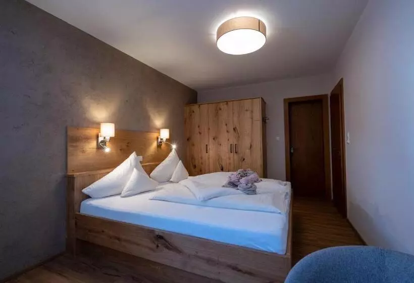 Pension Garni Hochmoos