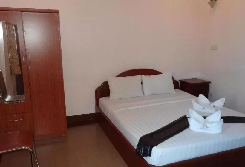 צימר Golden Noura Villa Pub & Restaurant