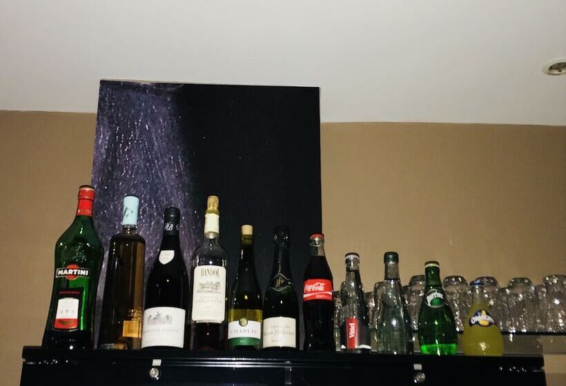 هتل Cecyl Reims Centre