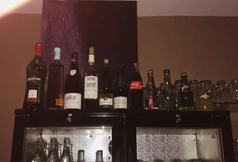 هتل Cecyl Reims Centre