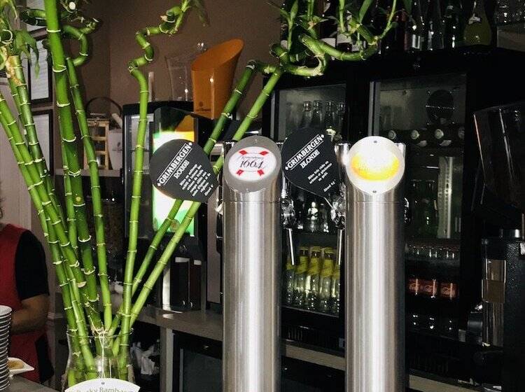 هتل Cecyl Reims Centre