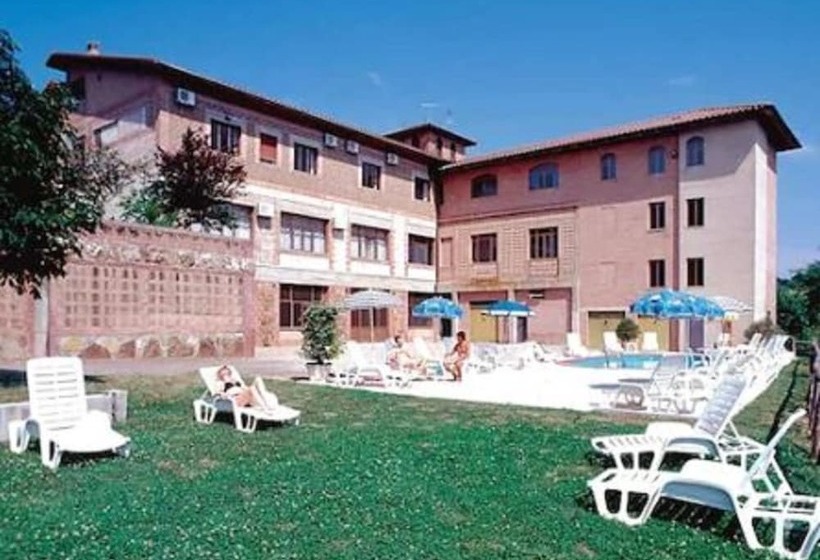 ホテル Easy Siena