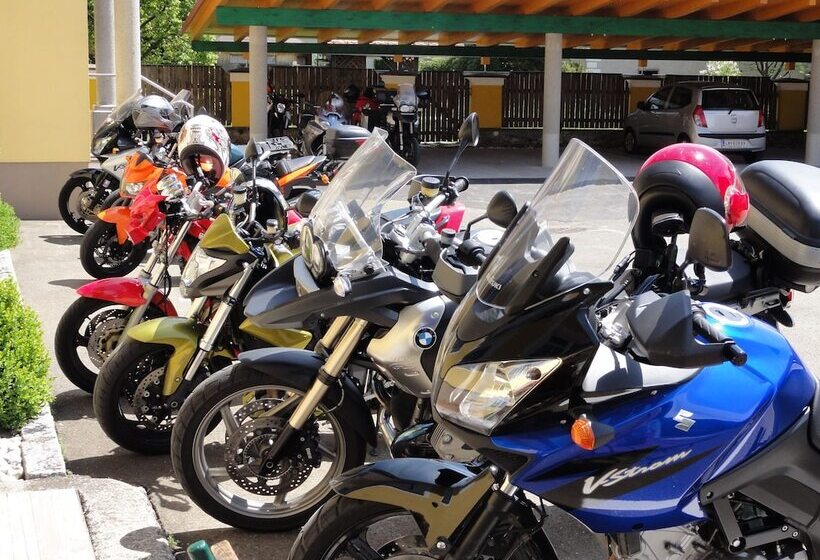 酒店 Familiengasthof Maier