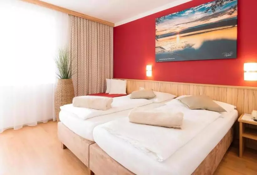 Otel Gasthof Menüwirt