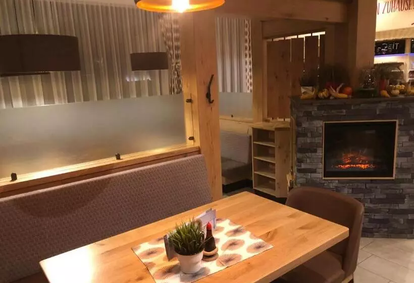 Otel Gasthof Menüwirt