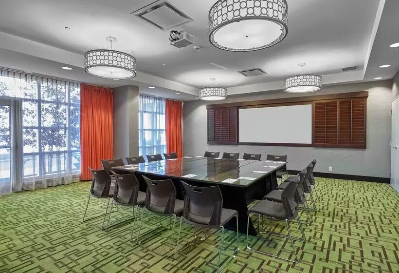 호텔 Hampton Inn By Hilton Calgary Airport North