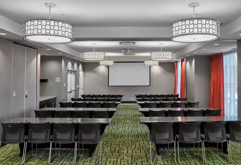 호텔 Hampton Inn By Hilton Calgary Airport North