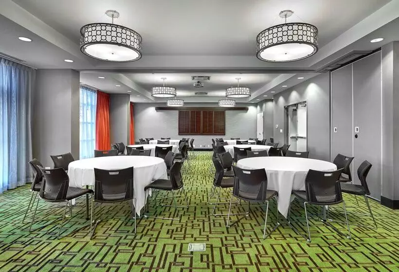 호텔 Hampton Inn By Hilton Calgary Airport North