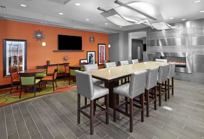 فندق Hampton Inn By Hilton Calgary Airport North