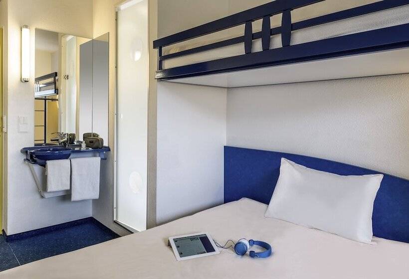Отель Ibis Budget Pouillyenauxois