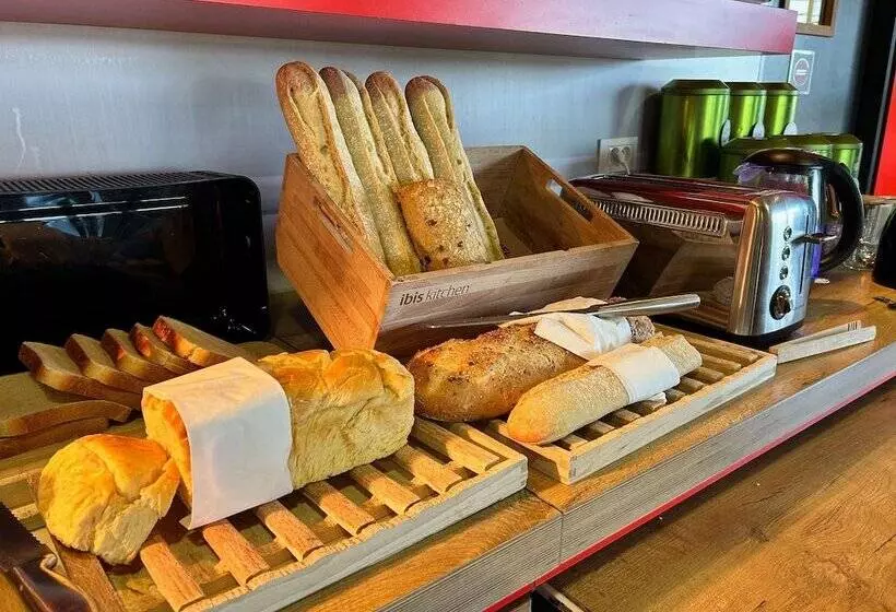 ホテル Ibis Les Herbiers