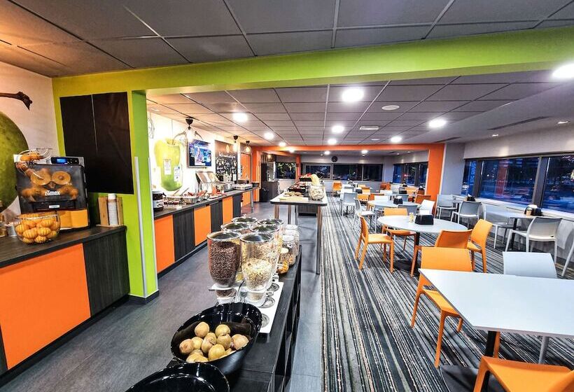 Отель Ibis Styles Caen Centre Gare