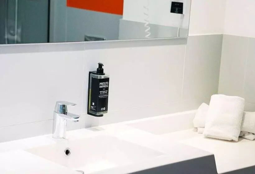 ホテル Ibis Styles Caen Centre Gare