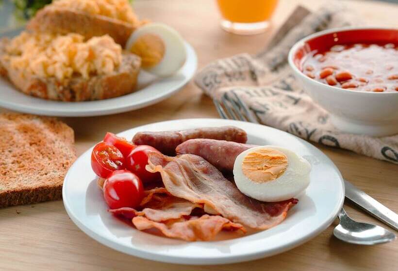 Отель Ibis Styles Caen Centre Gare