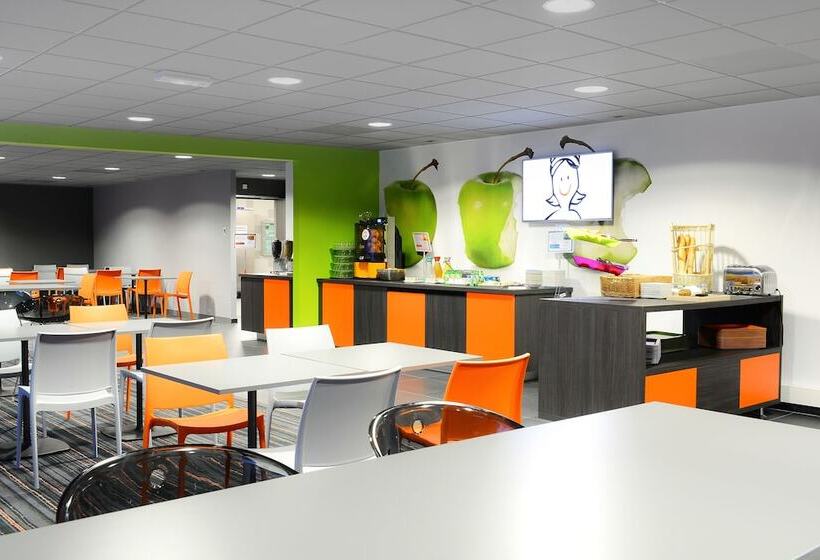 Отель Ibis Styles Caen Centre Gare
