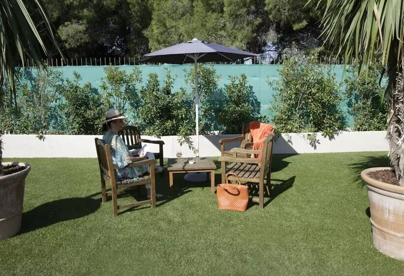 Hotel Les Jardins De Cassis