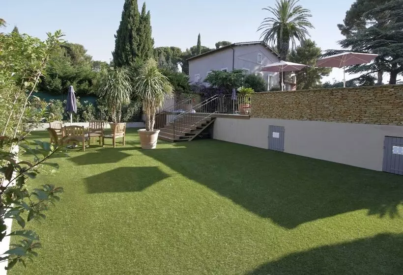 Hotel Les Jardins De Cassis