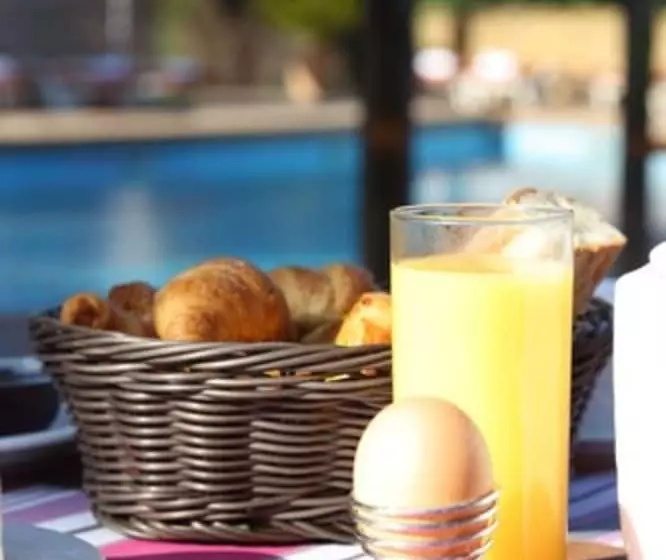 Hotel Les Jardins De Cassis