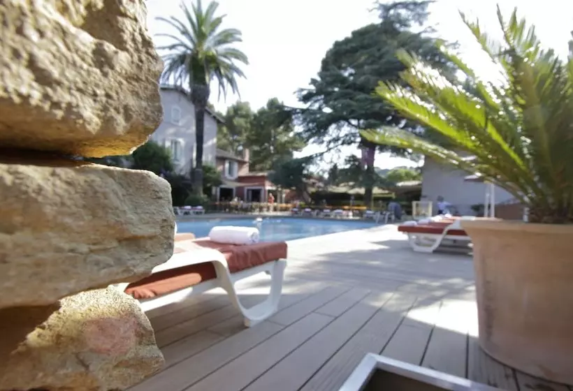Hotel Les Jardins De Cassis