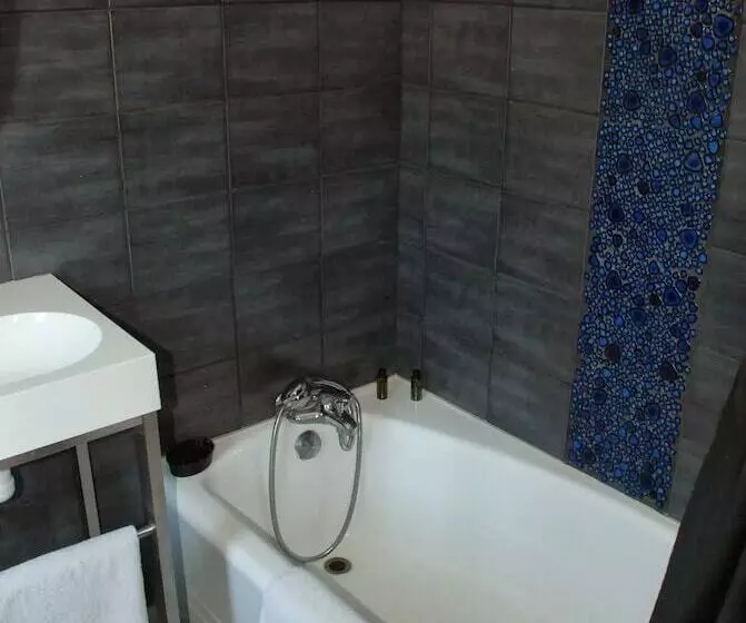 Отель L'orangeraie