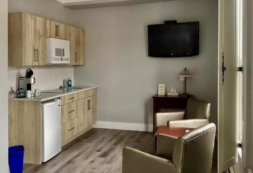 Hotel Lunenburg Arms