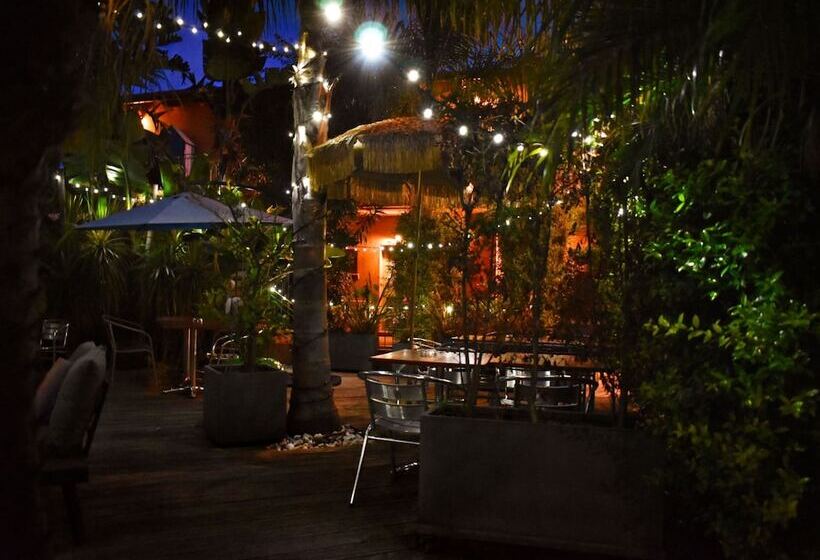 Отель Pavillon Imperial