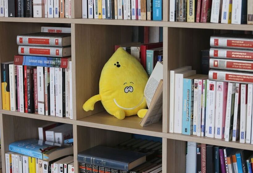 Отель Pavillon Imperial