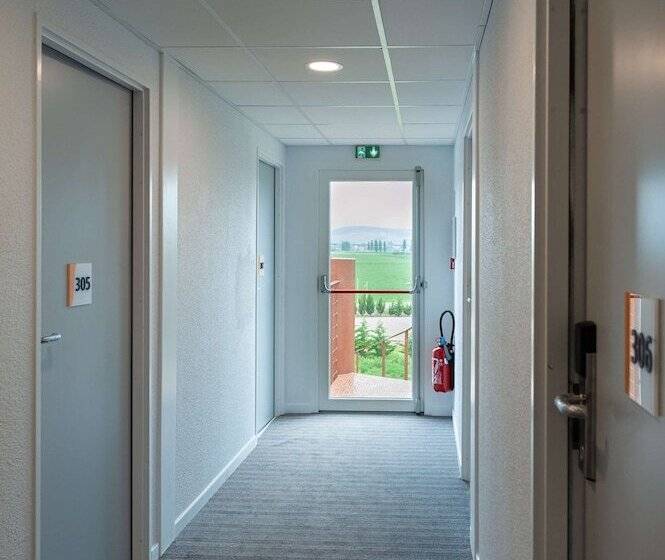 فندق Premiere Classe Beaune